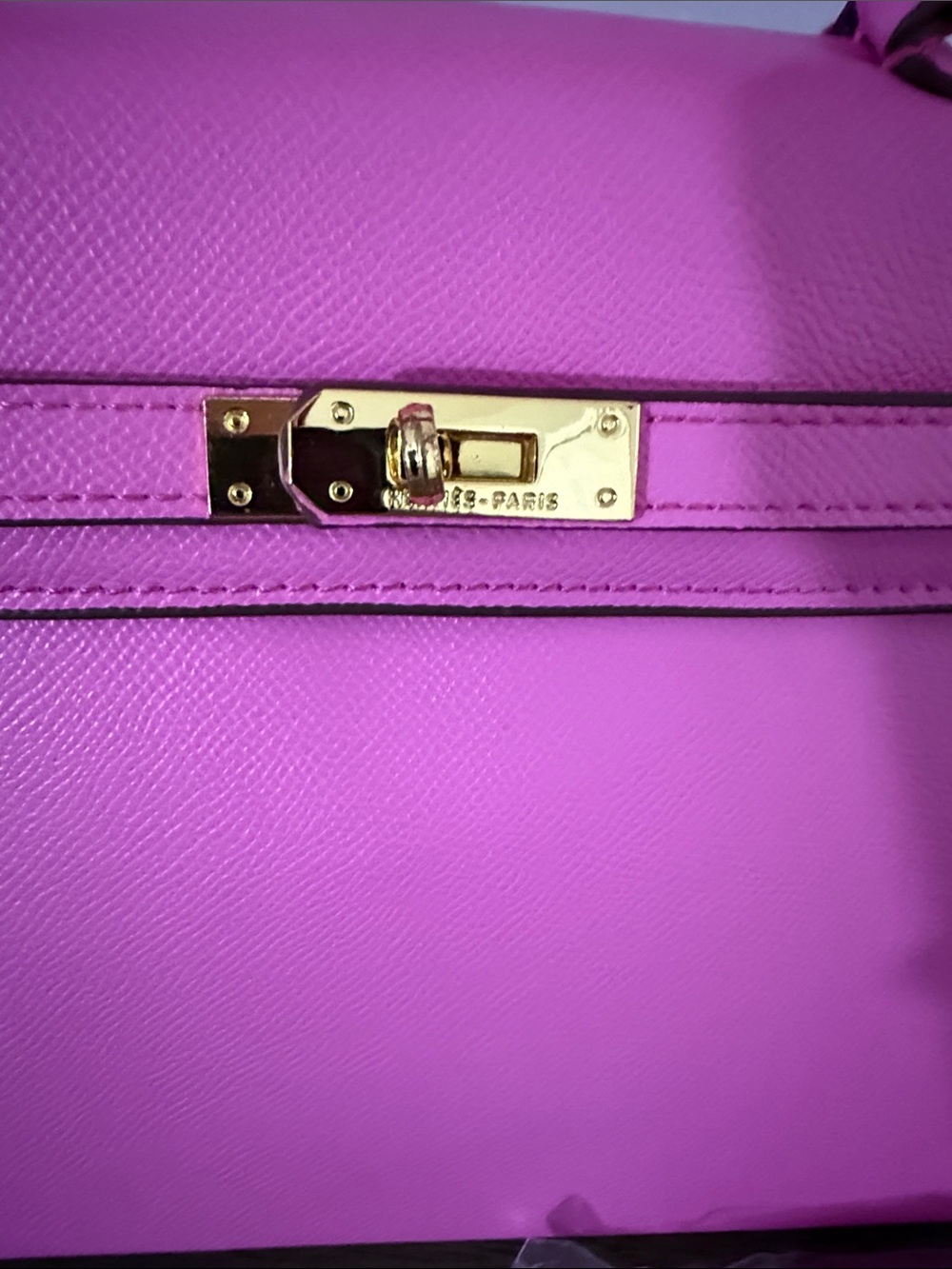 Pink Top-Handle Women’s Handbag with Gold Hardware - Picture 2 of 9